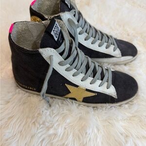Golden Goose Deluxe Brand (GGDB) Francy
High-Top Sneakers
Size: 36 US 6